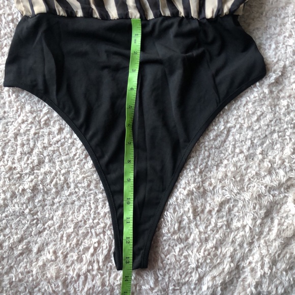 🔥 Fashion Nova body suit 🔥 - Picture 9 of 13